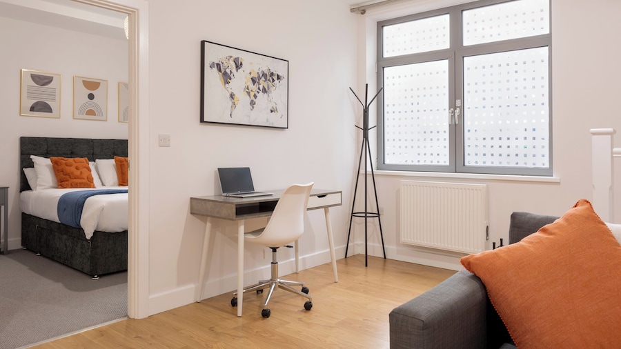 The Albany Sleeps 2 With Wifi