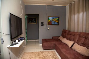 Casa, para fumadores | 3 habitaciones 