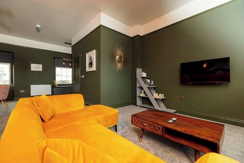 Penthouse City Studio - Perfect Base for Exploring Medieval Kilkenny