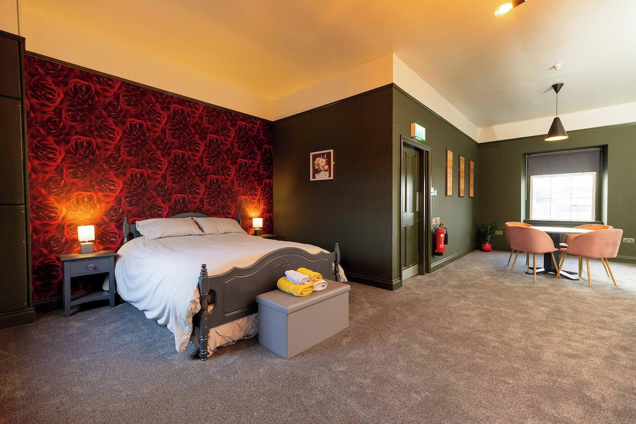 Studio, Multiple Bedrooms, City View