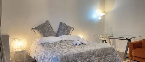 Tabla de planchar con plancha