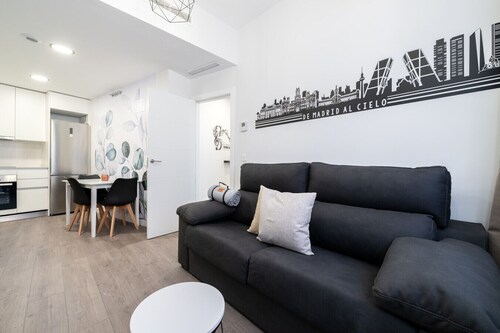 Comfortable apartment for families and business