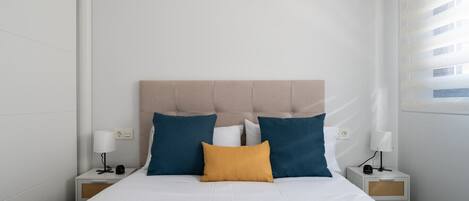 2 chambres, fer et planche à repasser, lit de bébé portatif, Wi-Fi