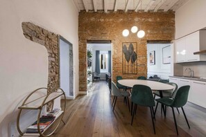 Interior - Lotus San Frediano by MMega (Florence)