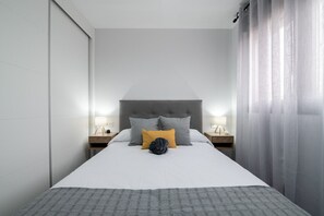 2 Schlafzimmer, Bügeleisen/Bügelbrett, WLAN