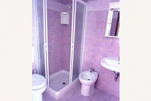 Studio, Multiple Bedrooms, Terrace | Bathroom amenities - Great Studio With Outdoor Pool (San Michele al Tagliamento)
