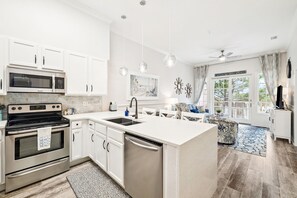 Fridge, microwave, oven, stovetop - Spacious Family Condo – Kid Friendly Stay w/ Bunk Room & Resort Style Amenities (Seacrest Beach)