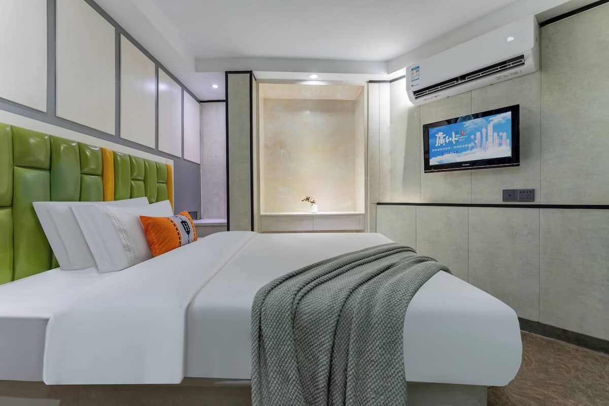 Superior Double Room | Individually decorated, individually furnished, laptop workspace