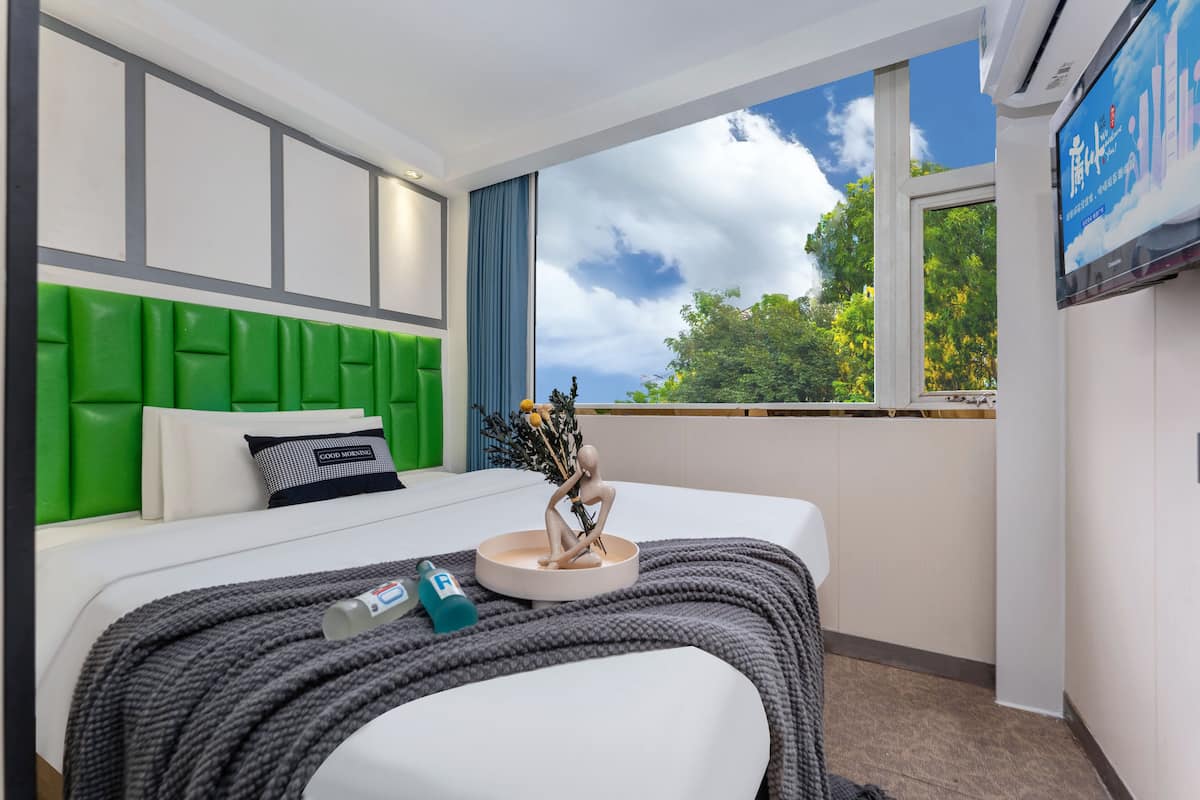 Business Double Room | Individually decorated, individually furnished, laptop workspace