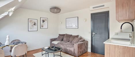 Apartment | Living area
