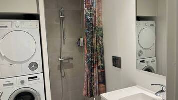 Appartement, 1 chambre, accessible aux personnes à mobilité réduite, balcon | Blanchisserie