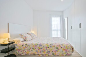 Iron/ironing board, WiFi, bed sheets - Pepita Bandert Apartments (Cambrils)