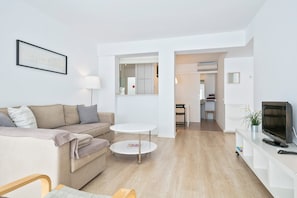 TV - Pepita Bandert Apartments (Cambrils)