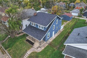 Exterior - The Welch Wonderland (Columbus)