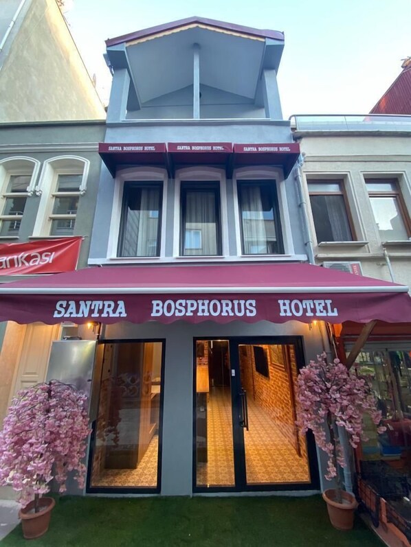 Exterior - SANTRA BOSPHORUS HOTEL (İSTANBUL)