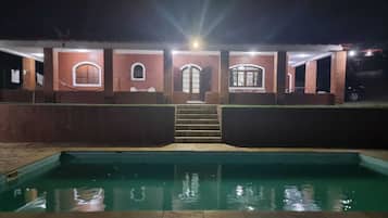 Cottage, balkon, uitzicht op binnenplaats | Uitzicht vanaf balkon