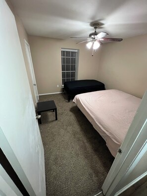 2 bedrooms, free WiFi, bed sheets - 2-bedroom 2 full bath condo in Baton Rouge,La 6 minutes from LSU (Baton Rouge)