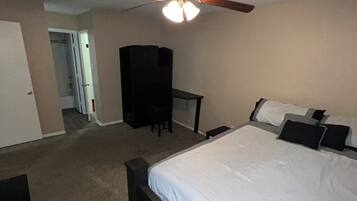 2 bedrooms, free WiFi, bed sheets