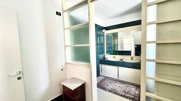 Camera doppia, balcone | Bagno
