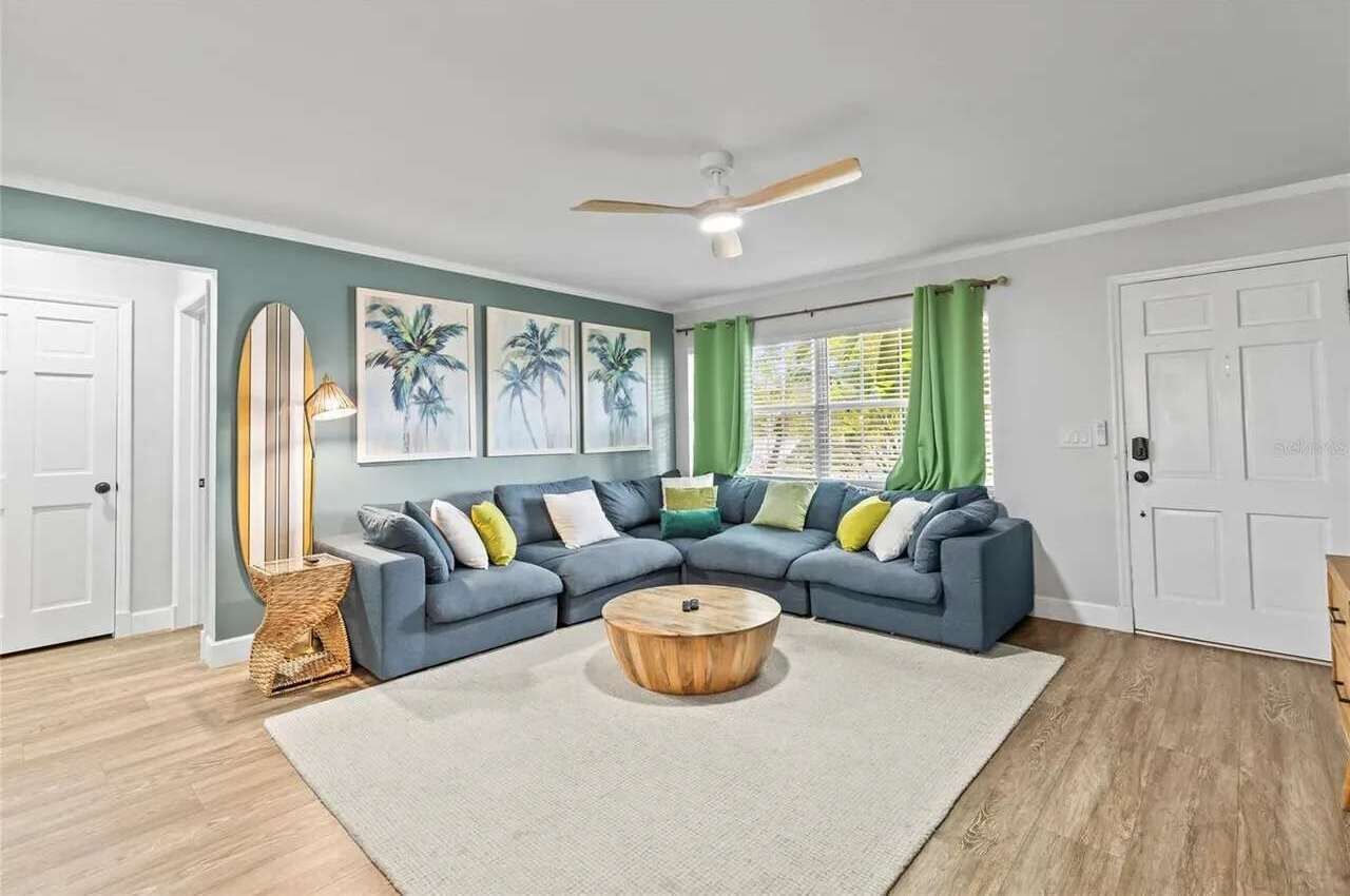 Télévision, baby-foot, espaces bureaux