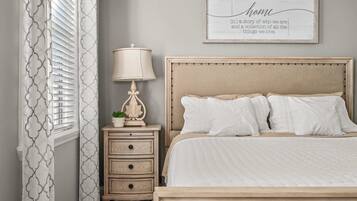 Fer et planche Ă repasser, Wi-Fi, draps fournis