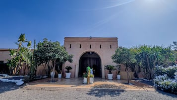 Enceinte de lâhĂ©bergement