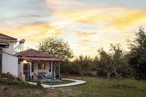 Exterior - Petalidi Sunny Home One - Charming Garden Nest (Petalidi)