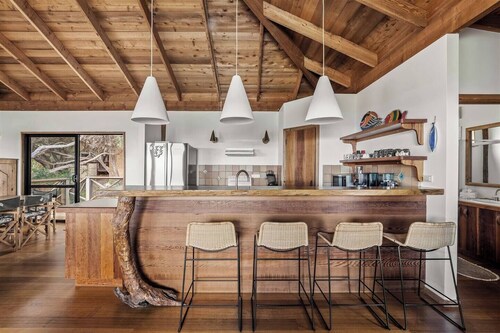 Yallingup Sunsets Timeless Beach Shack and Sea Views