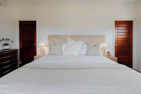 8 bedrooms, iron/ironing board, WiFi, bed sheets