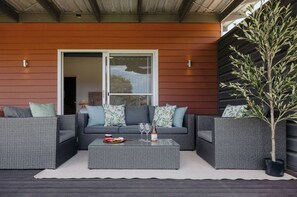 Terrace/patio - Bailey Nature Escape Margaret River Lakeside (Rosa Brook)