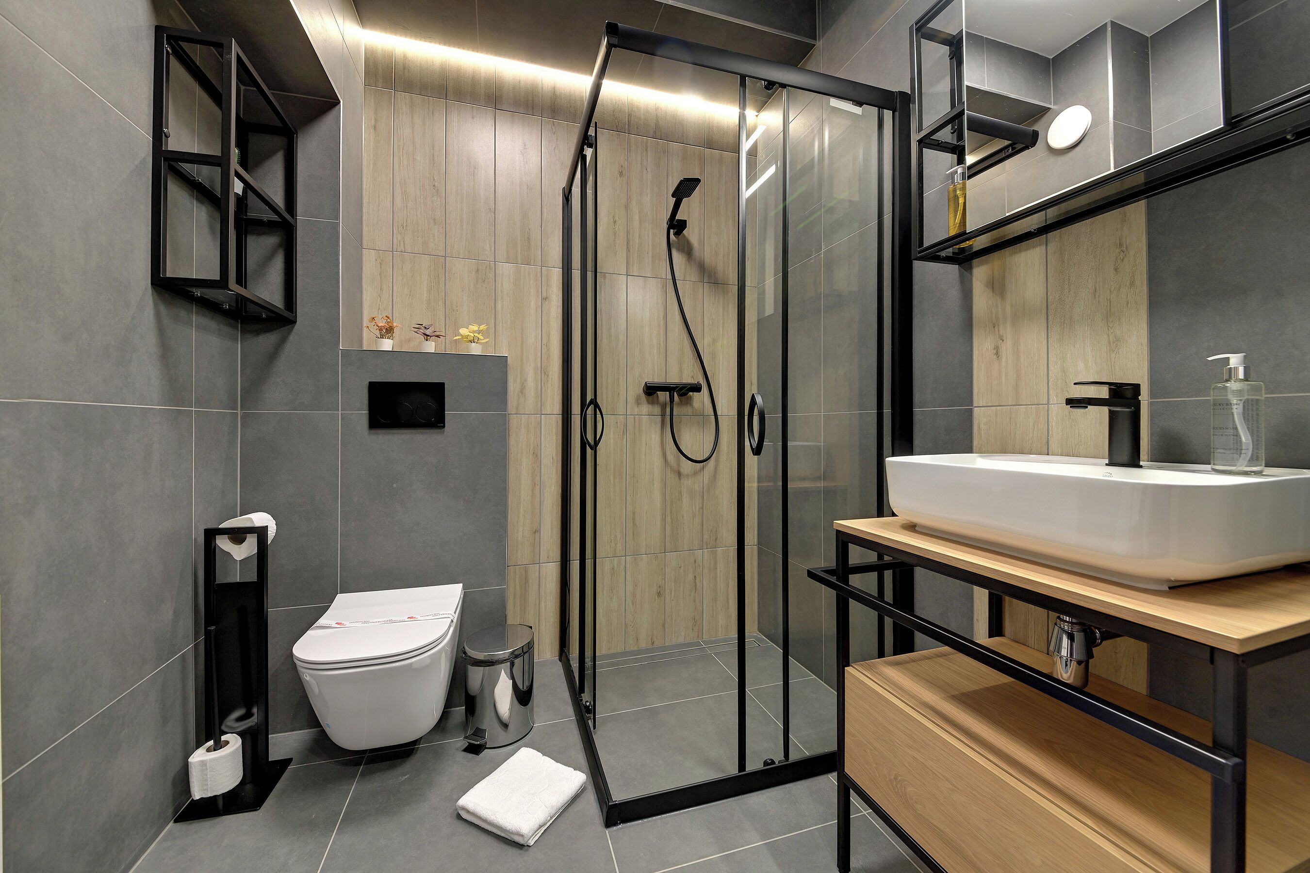 Comfort Studio | Bathroom
