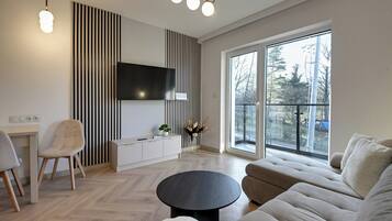 Estudio, balcón, vistas a la montaña | Tabla de planchar con plancha y wifi gratis