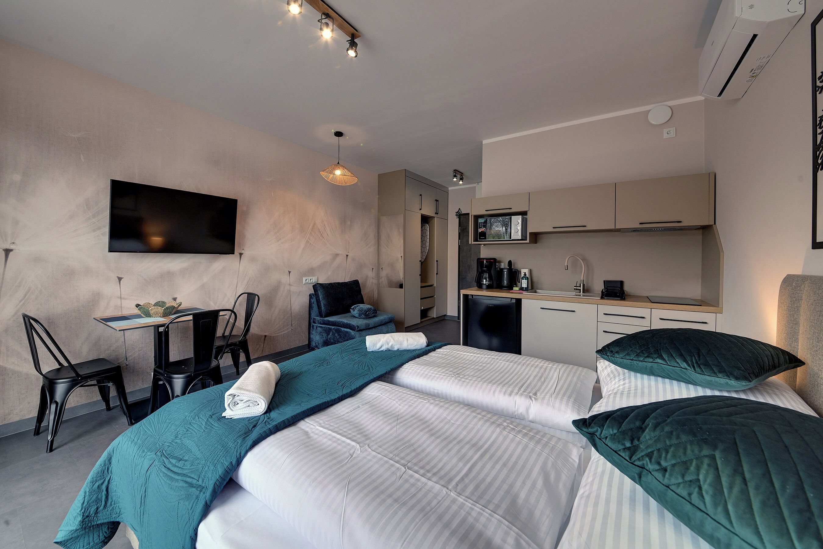 Comfort-Studio | Bügeleisen/Bügelbrett, kostenloses WLAN