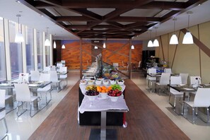 Restaurant - Sunday Hotel Al Olaya Formerly Novotel Suites Riyadh Centre (Riyadh)