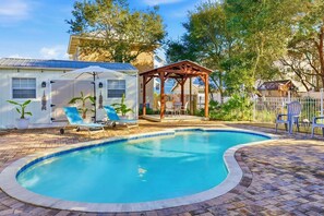 Outdoor pool, a heated pool - Private Heated Pool - 2 Min Walk to Beach - Free Golf Cart - Crystal Beach (Destin)