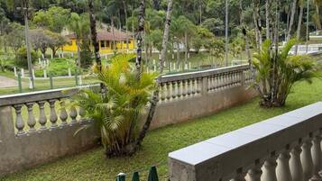 Comfort Quadruple Room, Garden View | Lanai