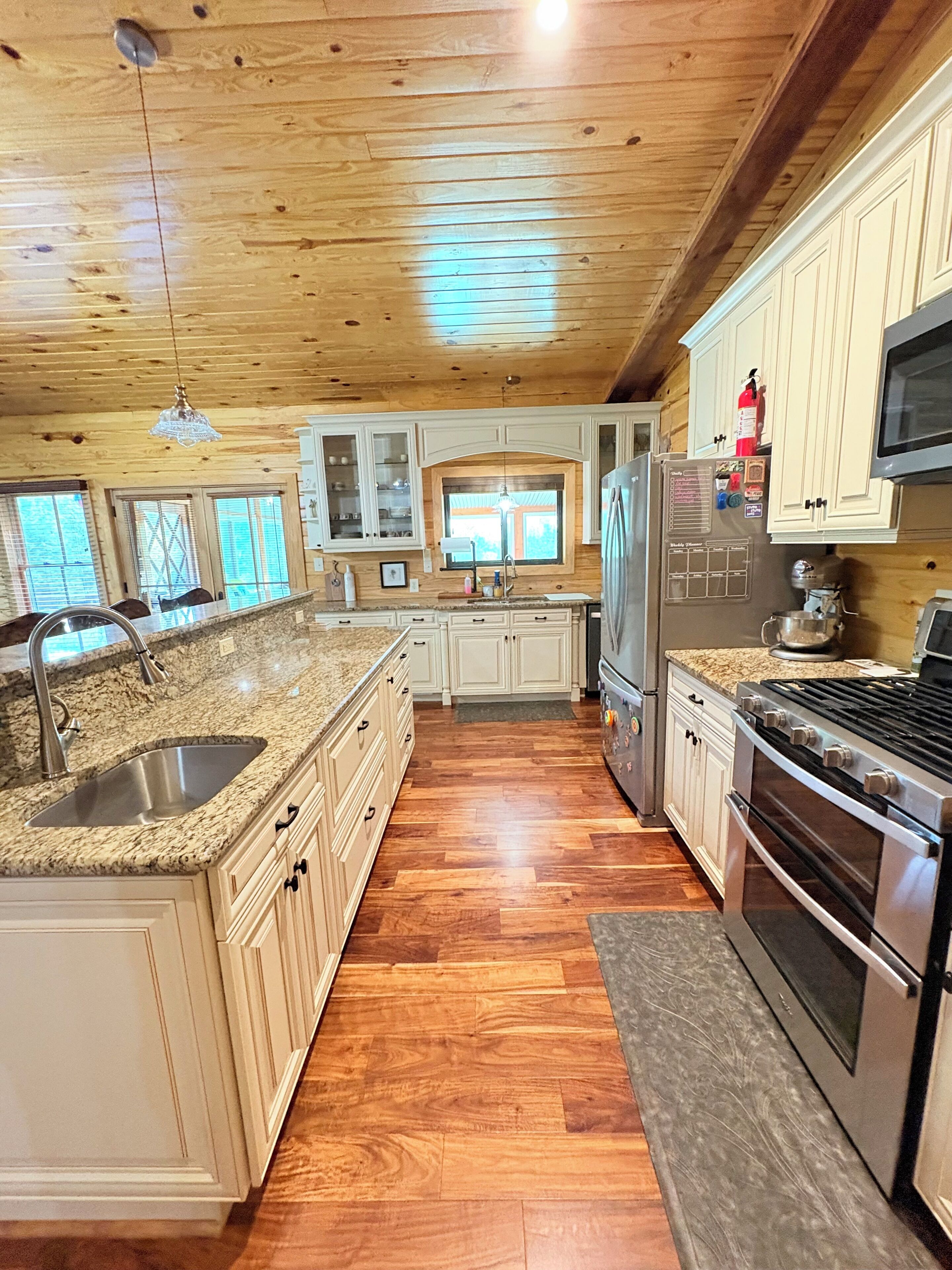 Mikrowelle, Ofen, Herdplatte, Geschirrspüler