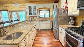 Mikrowelle, Ofen, Herdplatte, Geschirrspüler