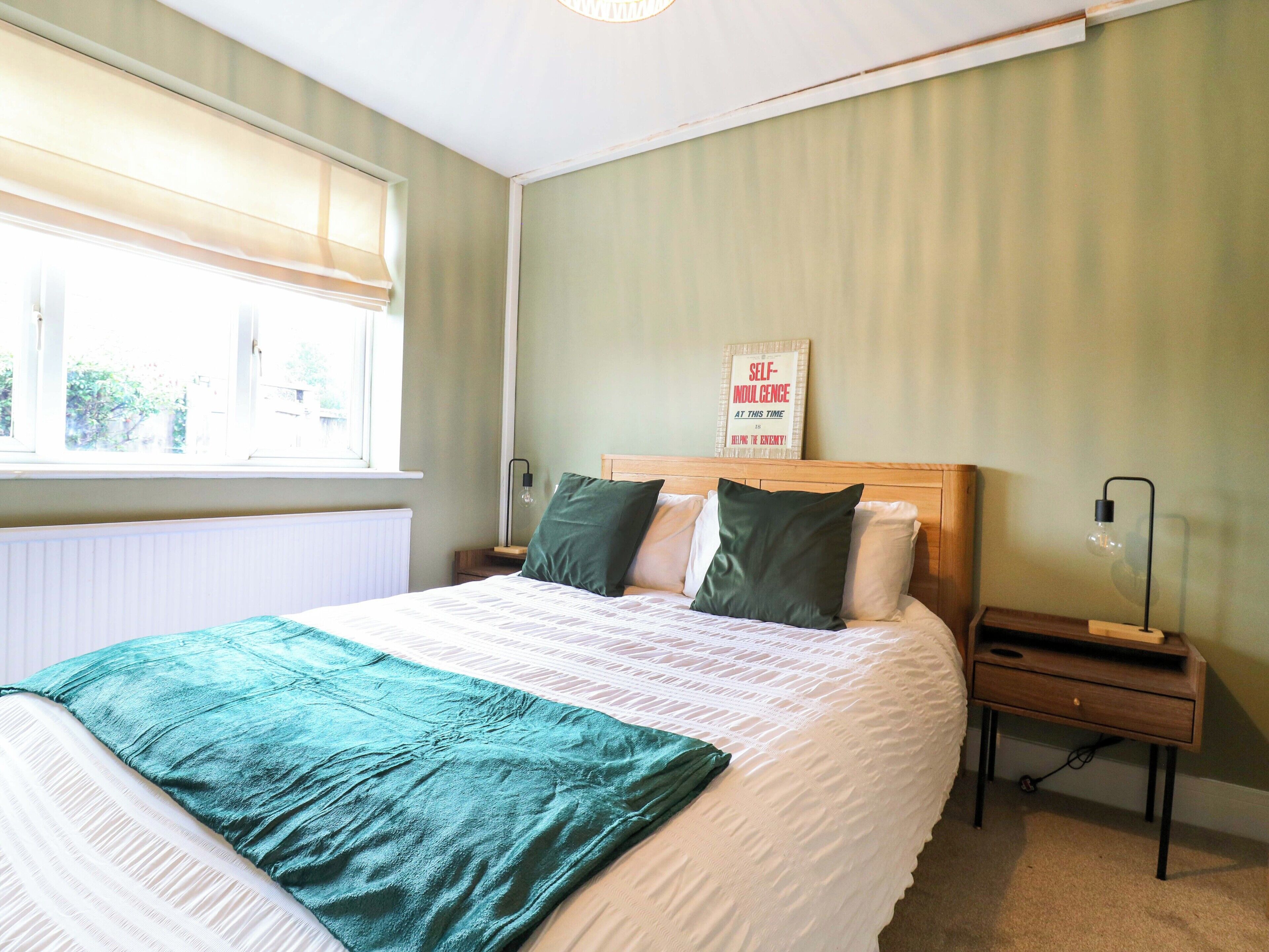 Cottage | 2 bedrooms, individually decorated, individually furnished, free WiFi