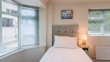 3 habitaciones, decoración personalizada y muebles diferentes