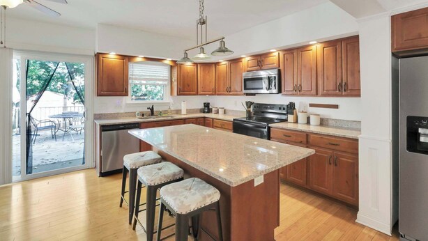 Private kitchen - Charming 4-BR + Fenced Yard - Near Grandview (Columbus)