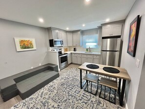 Interior - Cozy 1-bedroom condo in superb Seaside Heights with AC (Seaside Heights)