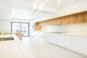 Private kitchen - Villa Atlantis -Luxury 3-Bedroom Villa with Private Pool near Galé Beach (Guia)