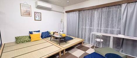 Iron/ironing board, WiFi