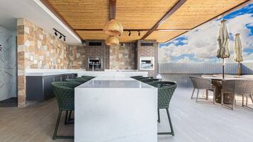 Perushuoneisto | Ulkoruokailutilat