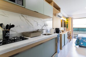 Perushuoneisto | Yksityinen keittiö | Keittoastiat/astiat/ruokailuvälineet