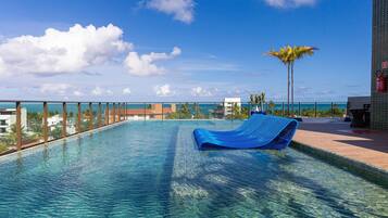 Perushuoneisto | Uima-allas