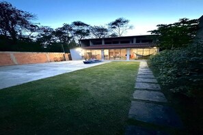 Property grounds - House in Paraty near the Historic Center (Paraty)