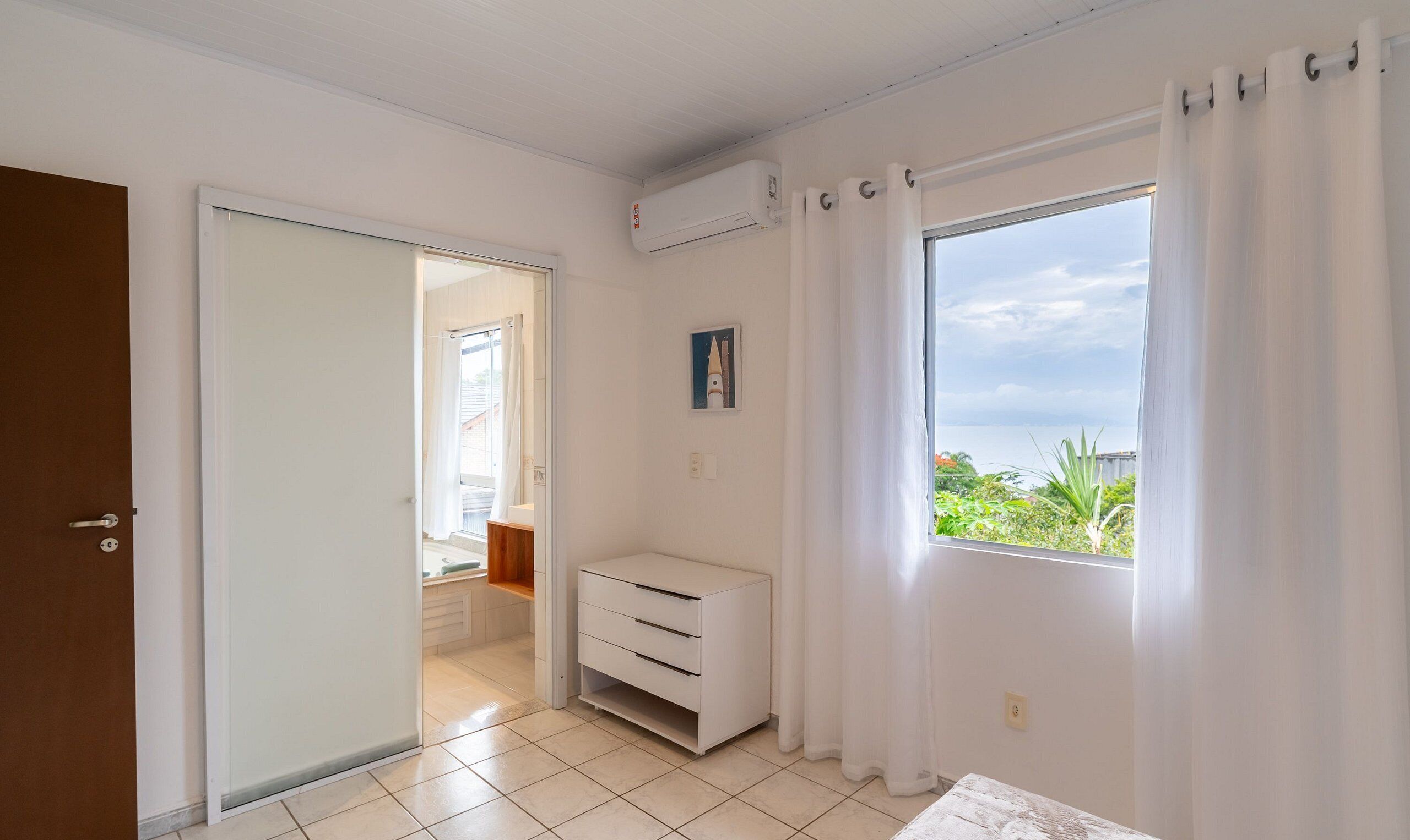 Apartamento básico | 3 quartos, Wi-Fi de cortesia