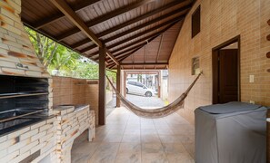 Basic Apartment | Terrace/patio - House w/ Barbecue 140m From the Beach Shd0071 (Florianópolis)